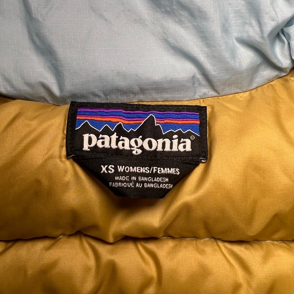 Patagonia women’s Down Puffer Jacket | XS - Picture 8 of 11